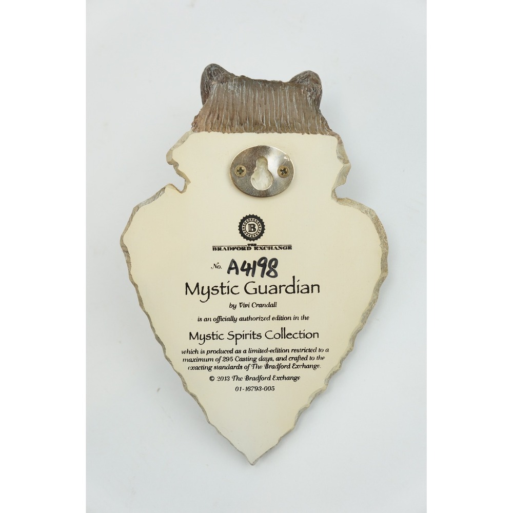 Bradford Exchange Mystic Guardian Wolf‎ Arrowhead Wall Plaque Vivi Crandall EUC - Picture 4 of 5